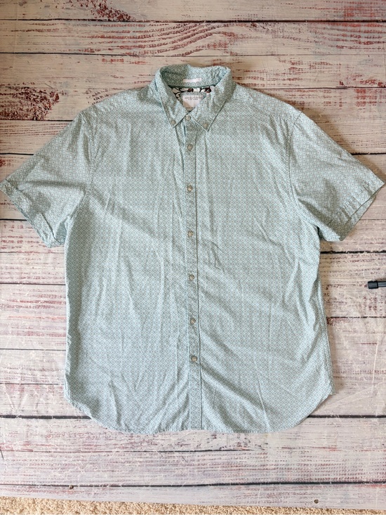 Denim & Flower Other - Denim & Flower Short Sleeve Button-Down Shirt in Light Mint Green Geo Print XL